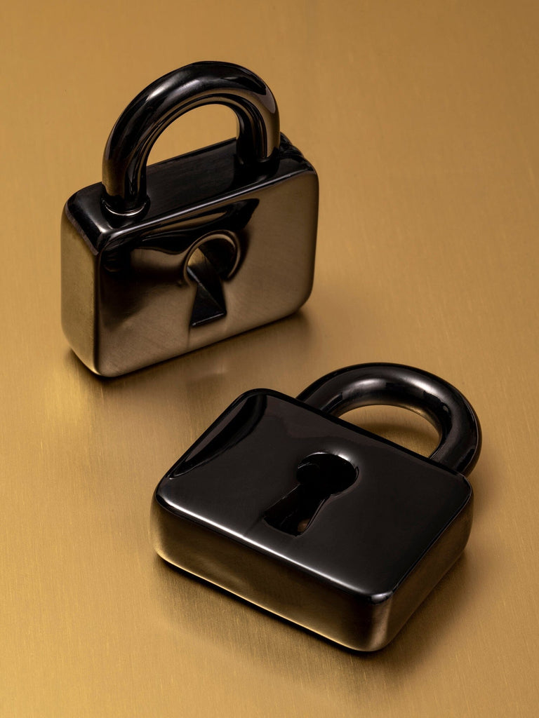 Locked Up Lobes Steel Clicker Hangers