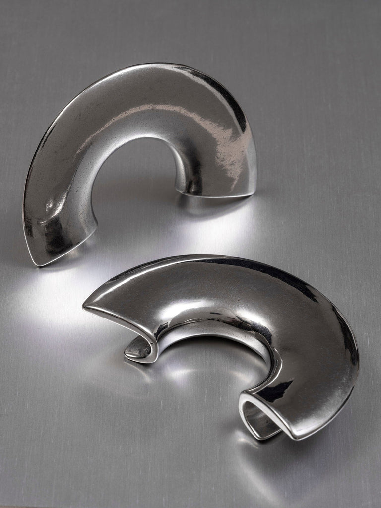 Flared Steel Saddles