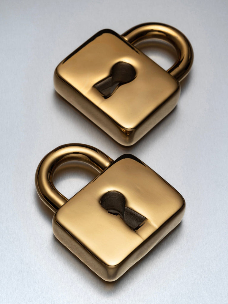 Locked Up Lobes Steel Clicker Hangers