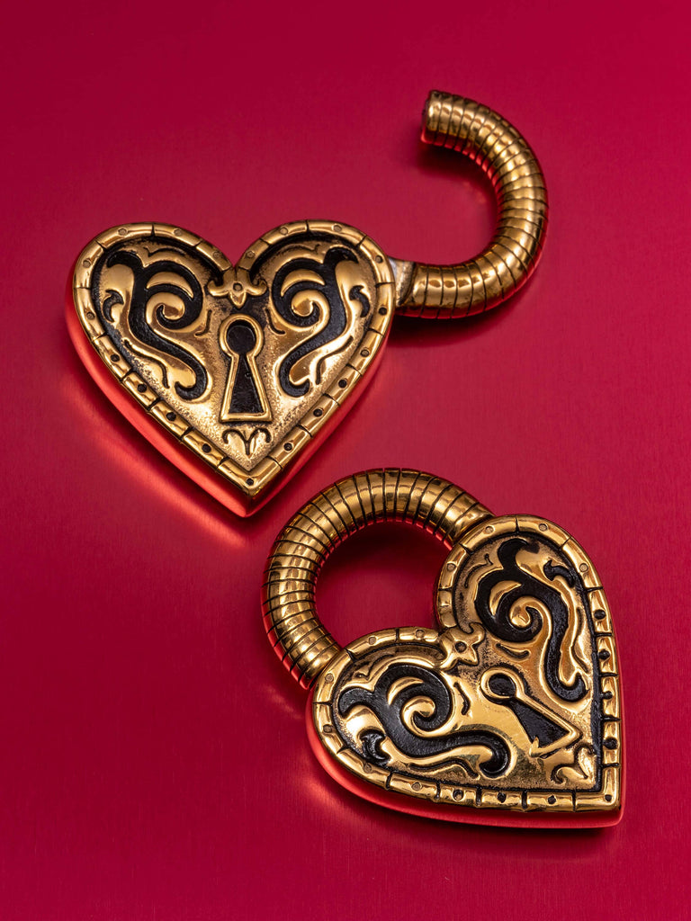 Total Eclipse of the Lock Heart Steel Hangers