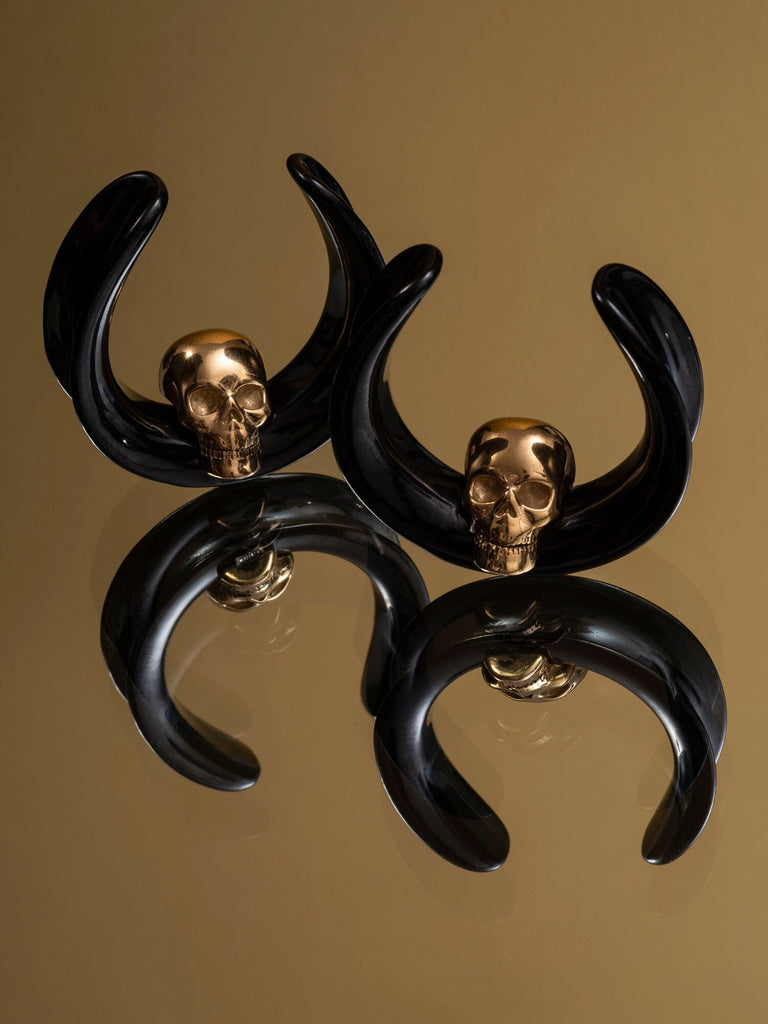Skull Steel Crescent Saddles