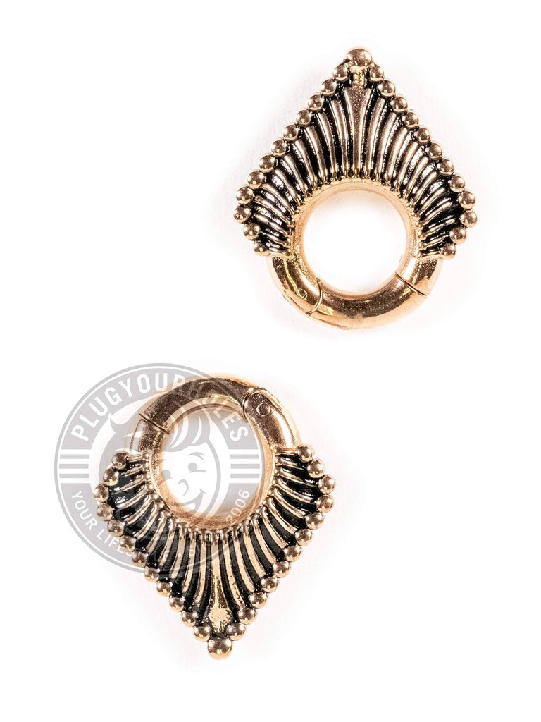 Meso Triangle Steel Clicker Hangers